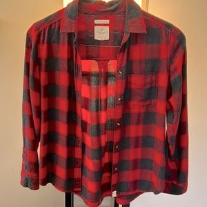American Eagle women’s flannel shirt